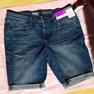 NWT Mossimo Denim Mid-Rise Bermuda Shorts